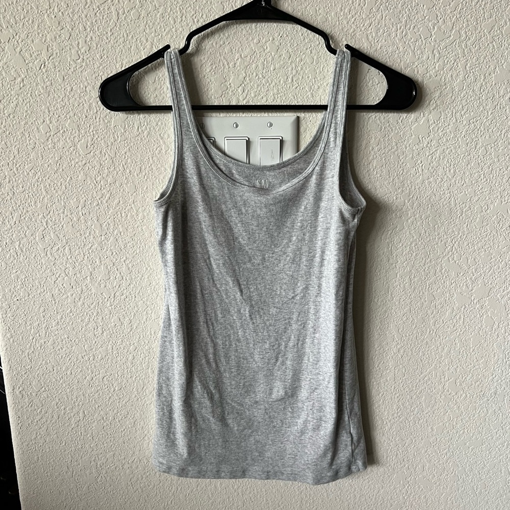 🎆 Grey GAP Tank (S/M)